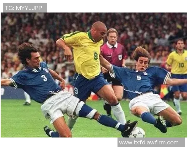 历届足球明星国家队的辉煌历程与传奇故事回顾